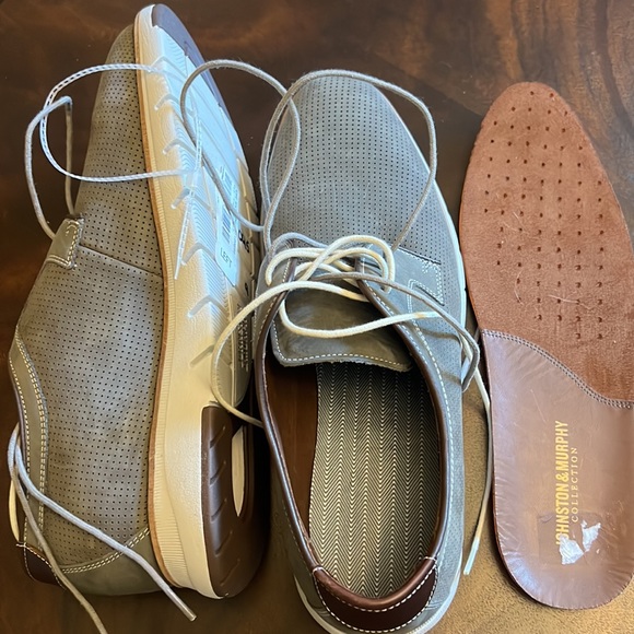 Johnston & Murphy Collection Men's Vaughn Perforated Plain Toe Oxfords - Picture 10 of 12